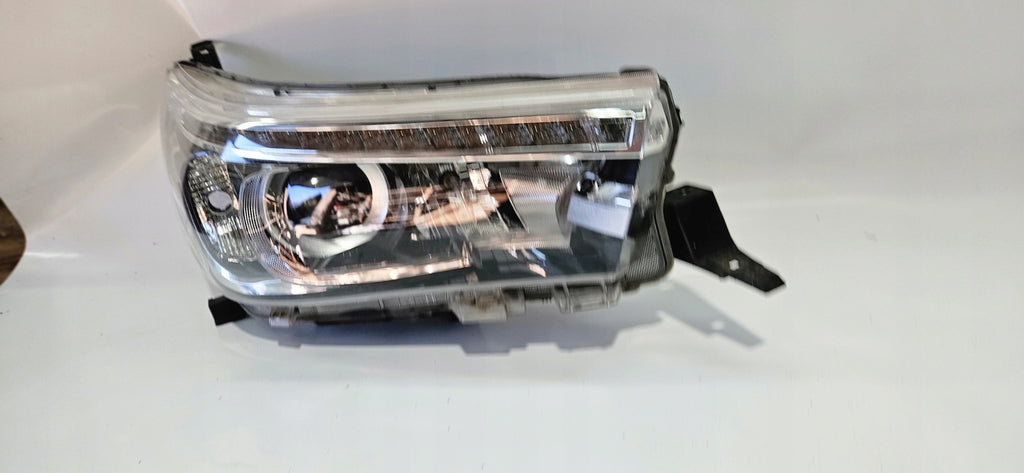 Frontscheinwerfer Toyota Hilux VIII 290417-2 LED Rechts Scheinwerfer Headlight