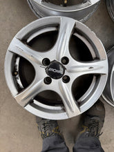 Laden Sie das Bild in den Galerie-Viewer, 4x Alufelge 14 Zoll 6.0" 4x100 38ET Glanz Silber Rim Wheel FEL4128476453jm