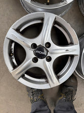 Laden Sie das Bild in den Galerie-Viewer, 4x Alufelge 14 Zoll 6.0" 4x100 38ET Glanz Silber Rim Wheel FEL4128476453jm