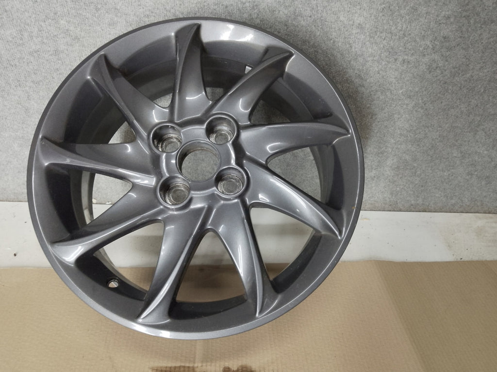 1x Alufelge 16 Zoll 6.0" 4x100 51ET Glanz Silber PZ406-B067 Toyota Yaris FEL6062335185wo