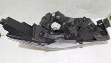 Laden Sie das Bild in den Galerie-Viewer, Frontscheinwerfer Mazda Cx5 827235440 K124-51030 Full LED Rechts Headlight SCH9810310229vi