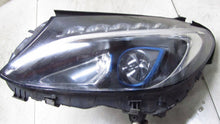 Laden Sie das Bild in den Galerie-Viewer, Frontscheinwerfer Mercedes-Benz W205 A2059061304 Links Scheinwerfer Headlight SCH6240704531yd