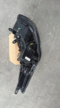 Laden Sie das Bild in den Galerie-Viewer, Frontscheinwerfer Hyundai I30 HYUI30LLP12 Links Scheinwerfer Headlight SCH1776858658uo