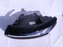 Laden Sie das Bild in den Galerie-Viewer, Frontscheinwerfer Dacia Duster 260603515R LED Links Scheinwerfer Headlight SCH8814121540ya