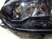 Laden Sie das Bild in den Galerie-Viewer, Frontscheinwerfer Peugeot 208 II 9833036380 73313327 Links Headlight