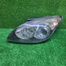 Laden Sie das Bild in den Galerie-Viewer, Frontscheinwerfer Hyundai I30 XYL 3032 2007-12 92101-2L520 Links Headlight SCH6802434024xg