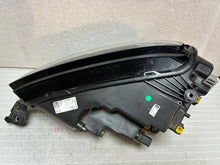 Laden Sie das Bild in den Galerie-Viewer, Frontscheinwerfer Skoda Karoq 57B941010 Full LED Rechts Scheinwerfer Headlight SCH3381431026il