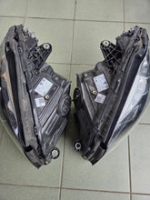 Laden Sie das Bild in den Galerie-Viewer, Frontscheinwerfer Mercedes-Benz W205 2059068605 2059068505 Rechts oder Links SCH2870035680nx