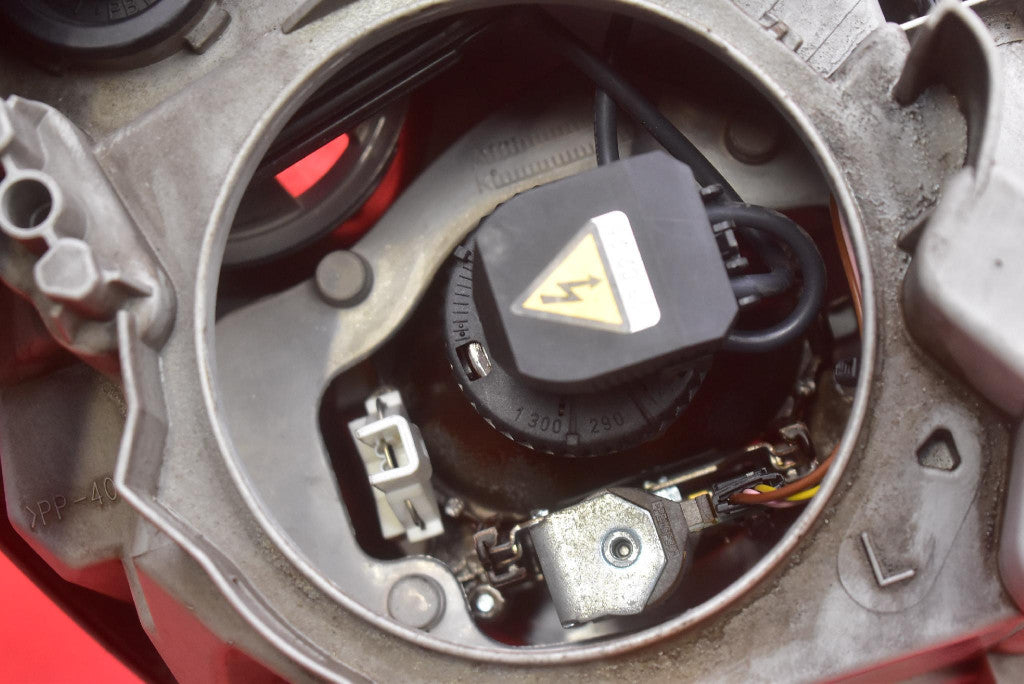 Frontscheinwerfer Mercedes-Benz W203 A2038203761 Xenon Links Headlight SCH4088566282ux