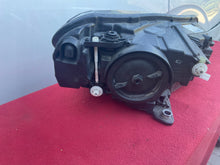 Laden Sie das Bild in den Galerie-Viewer, Frontscheinwerfer Skoda Superb 3V1941017A 1ZS01193941 Xenon Links Headlight SCH3343923436po