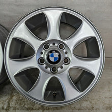 Laden Sie das Bild in den Galerie-Viewer, 4x Alufelge 16 Zoll 7.0" 5x120 44ET 6769402 BMW E46 F22 F21 E81 F23 F30 F31 E82 FEL6791880556jw