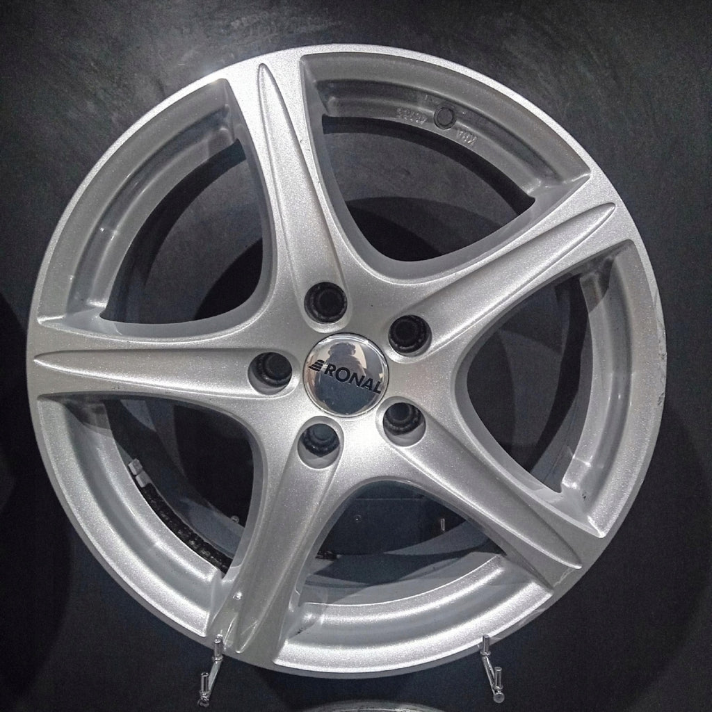 4x Alufelge 17 Zoll 7.0" 5x112 45ET Silber Audi Q2 Rim Wheel FEL1167445939ub
