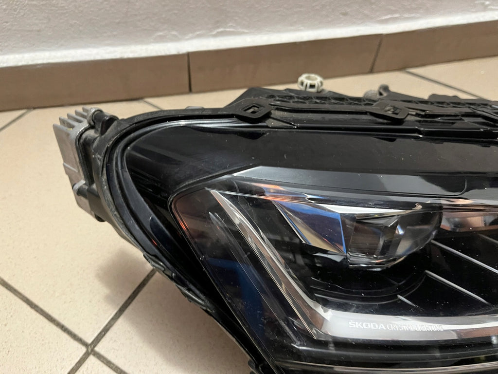 Frontscheinwerfer Skoda Superb III 3V1941016D Rechts Scheinwerfer Headlight SCH3447797100ns
