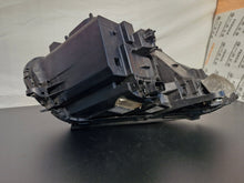 Laden Sie das Bild in den Galerie-Viewer, Frontscheinwerfer Mercedes-Benz W205 A2059062504 LED Links Headlight SCH9210621916rt