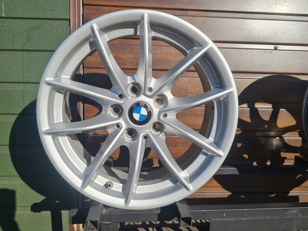 4x Alufelge 16 Zoll 6.5" 5x112 22ET Glanz Silber 6876921 BMW Rim Wheel FEL9497543232og