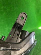 Load image into Gallery viewer, Frontscheinwerfer Toyota Yaris Links Scheinwerfer Headlight