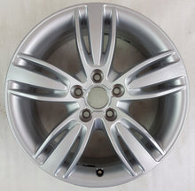 Load image into Gallery viewer, 1x Alufelge 17 Zoll 6.5&quot; 5x112 33ET 8U0601025P Audi Q3 Rim Wheel