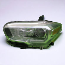 Laden Sie das Bild in den Galerie-Viewer, Frontscheinwerfer Toyota Tacoma LED Links Scheinwerfer Headlight