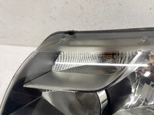 Load image into Gallery viewer, Frontscheinwerfer VW Transporter 7E1941015H Ein Stück (Rechts oder Links)