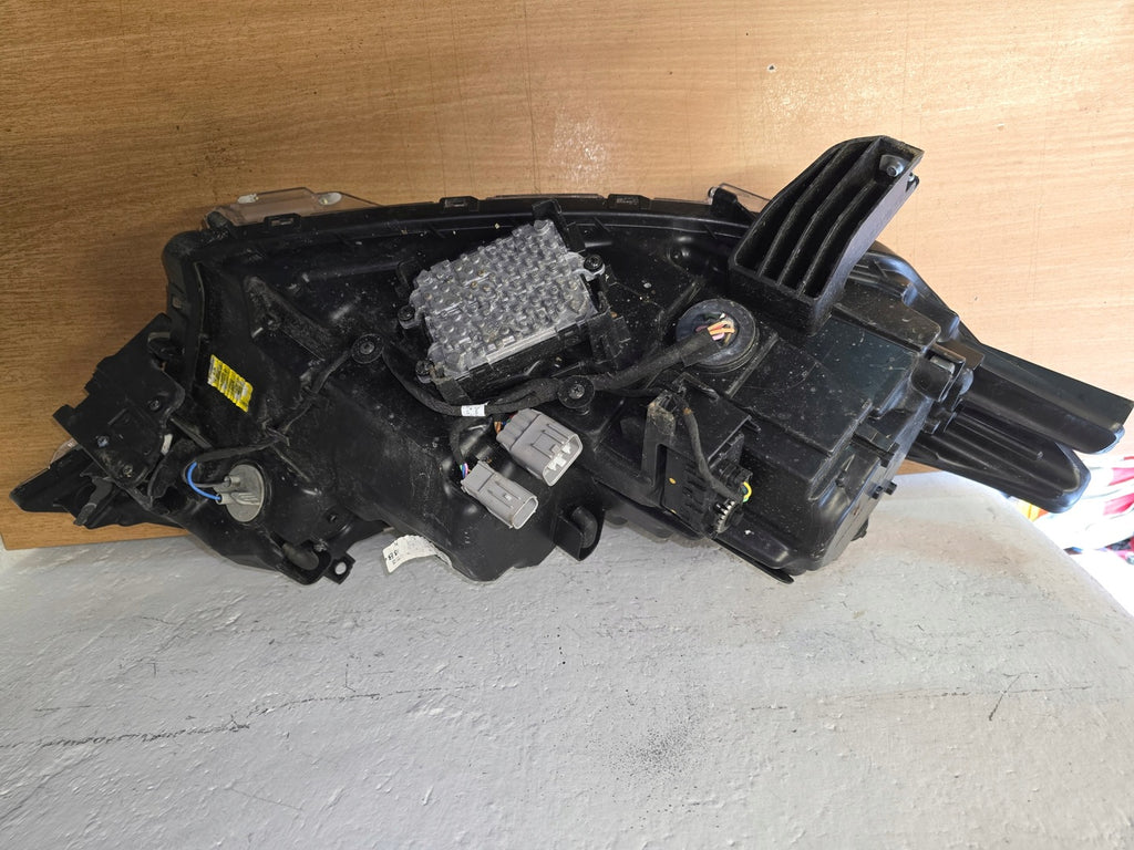 Frontscheinwerfer Mitsubishi Outlander III ECM921-21E10 C352E4C LED Links SCH9780368254qi