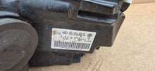 Load image into Gallery viewer, Frontscheinwerfer VW Caddy I 2K1941032B Xenon Rechts Scheinwerfer Headlight SCH7658985550ri