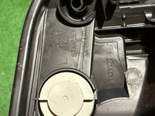Laden Sie das Bild in den Galerie-Viewer, Frontscheinwerfer Toyota CSC24152 Ein Satz Scheinwerfer Headlight SCH6997403640th