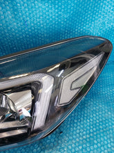 Load image into Gallery viewer, Frontscheinwerfer Hyundai Tucson 92101D7600 Links Scheinwerfer Headlight