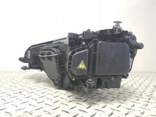 Laden Sie das Bild in den Galerie-Viewer, Frontscheinwerfer VW Sportsvan 517941034B LED Rechts Scheinwerfer Headlight