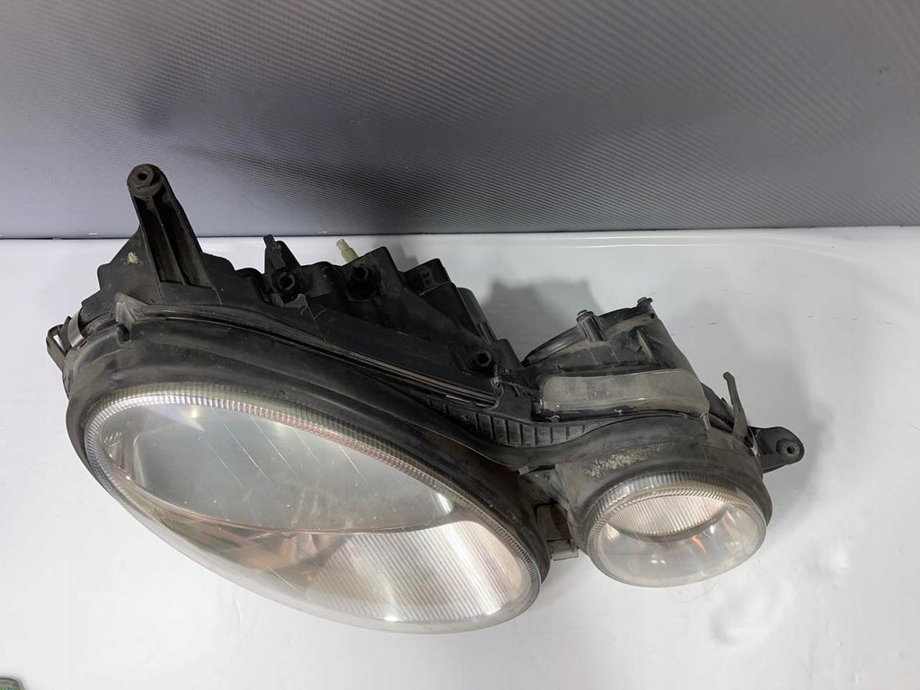 Frontscheinwerfer Mercedes-Benz W211 Xenon Rechts Scheinwerfer Headlight