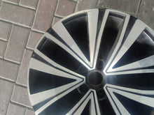 Laden Sie das Bild in den Galerie-Viewer, 1x Alufelge 18 Zoll 3G8601025B VW Arteon Rim Wheel FEL7770804922id