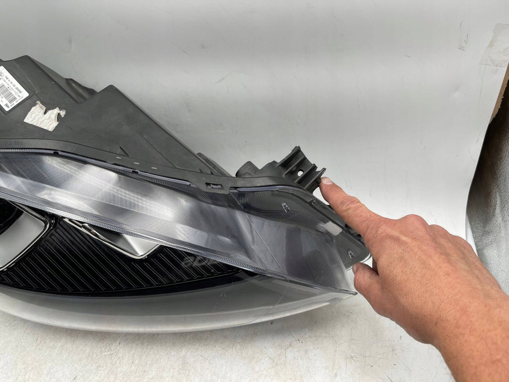 Frontscheinwerfer Ford Kuga LV4B13E016AJ Rechts Scheinwerfer Headlight SCH6928125553cz