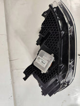 Laden Sie das Bild in den Galerie-Viewer, Frontscheinwerfer VW Caddy V 2K8941035AJ Links Scheinwerfer Headlight SCH5535241215og