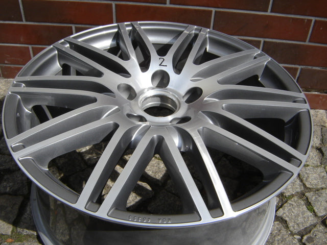 1x Alufelge 20 Zoll 9.0" 5x130 60ET Glanz Grau 4L0071490 Audi Q7 Touareg FEL8460904515wb