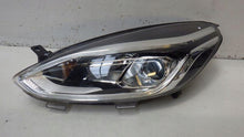 Laden Sie das Bild in den Galerie-Viewer, Frontscheinwerfer Ford Fiesta H1BB-13101-CF Links Scheinwerfer Headlight SCH4068176496to