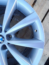 Laden Sie das Bild in den Galerie-Viewer, 1x Alufelge 18 Zoll 8.0" 5x112 Glanz 6867338 BMW G31 G30 Rim Wheel FEL7665326341ak