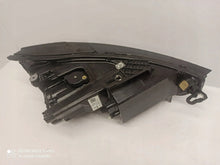 Laden Sie das Bild in den Galerie-Viewer, Frontscheinwerfer Seat Leon 5FB941007G 90188325 Vorderseite Headlight
