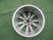 Load image into Gallery viewer, 1x Alufelge 18 Zoll 8.0" 5x130 53ET Glanz Silber 7P6601025C VW Touareg 7p6 FEL2679947369ze