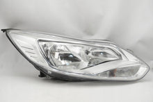 Load image into Gallery viewer, Frontscheinwerfer Ford Focus Rechts Scheinwerfer Headlight SCH6634567019gt