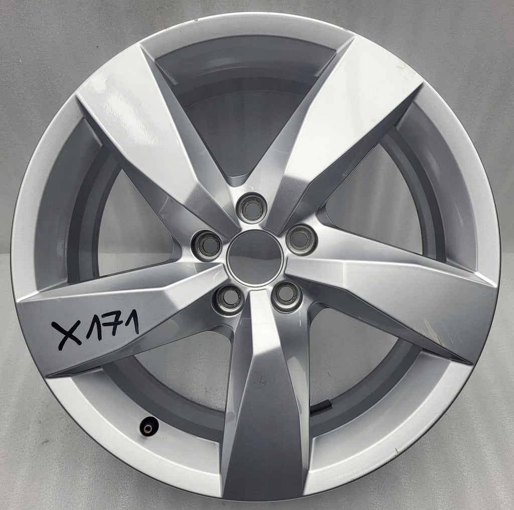 1x Alufelge 17 Zoll 6.5" 5x100 39ET Glanz Silber 2GM601025A MA-DAR81 VW T-Cross FEL6682944253po