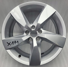 Load image into Gallery viewer, 1x Alufelge 17 Zoll 6.5" 5x100 39ET Glanz Silber 2GM601025A MA-DAR81 VW T-Cross FEL6682944253po