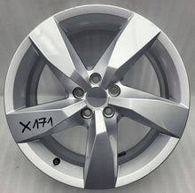 Load image into Gallery viewer, 1x Alufelge 17 Zoll 6.5" 5x100 39ET Glanz Silber 2GM601025A VW T-Cross Rim Wheel FEL6682944253po