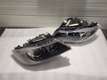 Laden Sie das Bild in den Galerie-Viewer, Frontscheinwerfer BMW 3 E90 69427379 Ein Satz Scheinwerfer Headlight SCH9507740467na