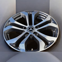 Laden Sie das Bild in den Galerie-Viewer, 1x Alufelge 17 Zoll 7.5&quot; 5x112 36ET A2534010600 Mercedes-Benz Glc Rim Wheel