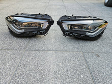 Laden Sie das Bild in den Galerie-Viewer, Frontscheinwerfer Mercedes-Benz Cla A1189063100 A1189063200 Rechts oder Links