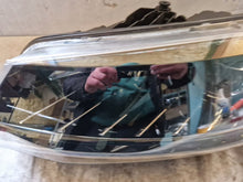Laden Sie das Bild in den Galerie-Viewer, Frontscheinwerfer Skoda Fabia III 6V1941015B Links Scheinwerfer Headlight SCH2011461024tc