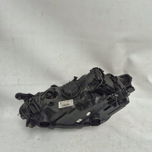 Laden Sie das Bild in den Galerie-Viewer, Frontscheinwerfer Seat Ibiza 6F1941006B Rechts Scheinwerfer Headlight