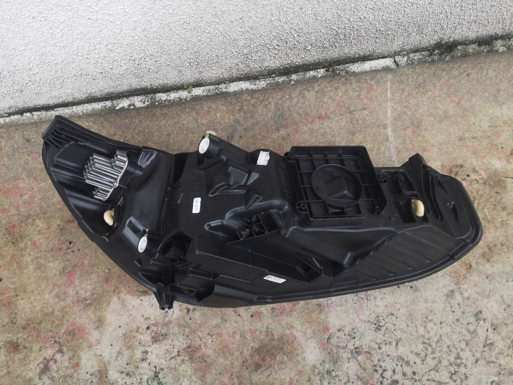 Frontscheinwerfer Ford Focus Links Scheinwerfer Headlight SCH9605086683cc
