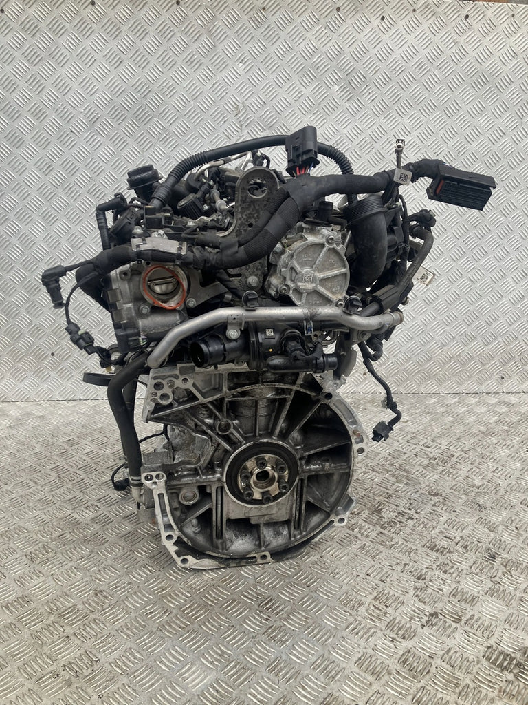 Motor Mercedes-Benz W177 282914 1.3 CGI 63TKm 2019 Benzin Engine Komplett