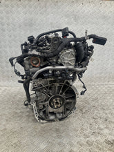 Load image into Gallery viewer, Motor Mercedes-Benz W177 282914 1.3 CGI 63TKm 2019 Benzin Engine Komplett