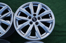 Laden Sie das Bild in den Galerie-Viewer, 4x Alufelge 17 Zoll 7.0" 5x112 34ET Glanz Silber 80A601025J Audi Q5 Rim Wheel FEL9204400720wm